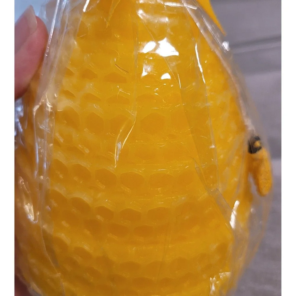 Beehive Honeycomb Design Wax Candle w Bee 5